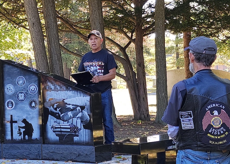 Ted Aranda speaks at the Sept. 21 military monument dedication in Oakwood Cemetery.